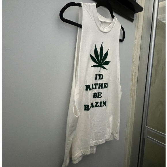 NEU OVERSIZED VINTAGE GRAPHIC PRINT TANK TOP, SIZE SMALL, WHITE/GREEN - Picture 3 of 7